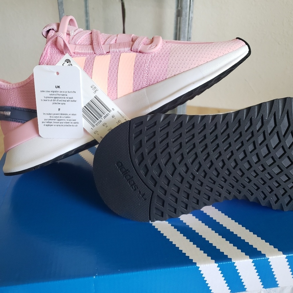 SOLD OUTSIDE OF POSH...Women's Adidas U_Path Run - Picture 6 of 6